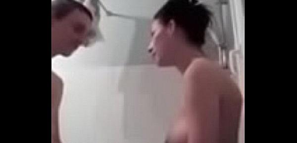  Couple fucking in the shower
